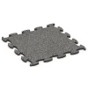 Fitness Active pavimento von WARCO im Farbdesign Granito grigio scuro mit den Abmessungen 98 x 98 x 2,8 cm. Produktfoto von Artikel 6850 in der Aufsicht von schräg vorne.