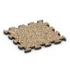 Piastrella balcone in gomma von WARCO im Farbdesign Rattan mit den Abmessungen 30 x 30 x 1,8 cm. Produktfoto von Artikel 6822 in der Aufsicht von schräg vorne.
