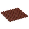 Griglia antitrauma prato von WARCO im Farbdesign Rosso mattone mit den Abmessungen 100 x 100 x 4 cm. Produktfoto von Artikel 7010 in der Aufsicht von schräg vorne.