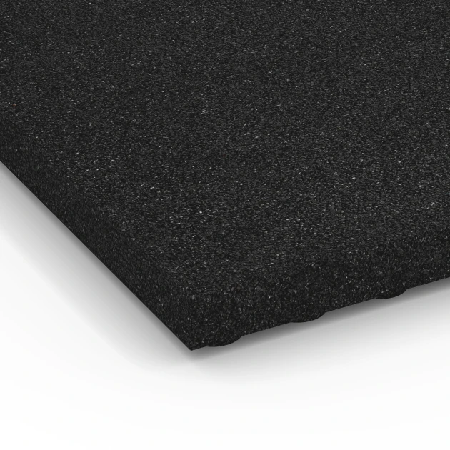 Detailaufnahme der Randausprägung von WARCO-Produkt 6648, Piastra da stalla Comfort, Format 100 x 50 x 5 cm, Farbe Antracite.