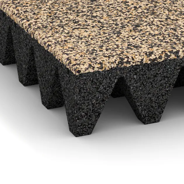 Detailaufnahme der Randausprägung von WARCO-Produkt 3699, Fallschutzplatte, Format 500 x 500 x 100 mm, Farbe Travertin.