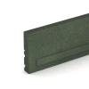 Detailaufnahme der Randausprägung von WARCO-Produkt 3786, Gummi-Tiefbord, Format 100 × 5 × 25 cm, Farbe Grasgrün.