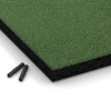 Detailaufnahme der Randausprägung von WARCO-Produkt 6199, Fallschutzplatten, Format 50 x 50 x 4,5 cm, Farbe Grasgrün.