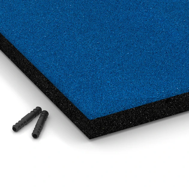 Detailaufnahme der Randausprägung von WARCO-Produkt 6223, Piastrelle antitrauma, Format 50 x 50 x 4,5 cm, Farbe Azzurro cielo.