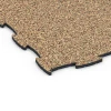 Detailaufnahme der Randausprägung von WARCO-Produkt 6835, Fitness Active pavimento, Format 97,1 x 97,1 × 1,8 cm, Farbe Terracotta.
