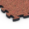 Detailaufnahme der Randausprägung von WARCO-Produkt 6935, Pavimentazione antitrauma puzzle, Format 44,6 x 44,6 × 2,8 cm, Farbe Etna.