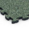 Detailaufnahme der Randausprägung von WARCO-Produkt 6816, Piastrella balcone in gomma, Format 28,9 x 28,9 x 1,8 cm, Farbe Prato inglese.