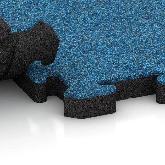 Großaufnahme vom Verbindungssystem von WARCO-Boden 2928 - Pavimento bordo piscina im Farbdesign Atlantico. Abmessungen 500 x 500 x 40 mm.