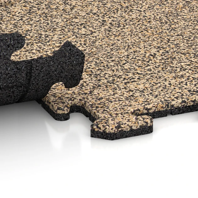 Großaufnahme vom Verbindungssystem von WARCO-Boden 4217 - Pavimentazione sportiva 1,8 cm im Farbdesign Travertino. Abmessungen 50 x 50 x 1,8 cm | 0,25 m².