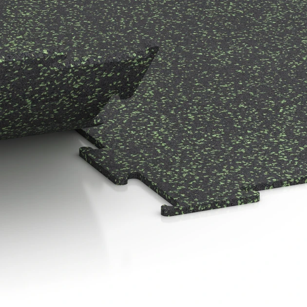 Großaufnahme vom Verbindungssystem von WARCO-Boden 6459 - Fitnessboden Kompakt im Farbdesign Leicht Grün Gesprenkelt. Abmessungen 50 × 50 × 0,8 cm.