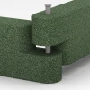 Großaufnahme vom Verbindungssystem von WARCO-Boden 6641 - Cordolo in gomma im Farbdesign Verde erba. Abmessungen 100 x 15 x 30 cm.