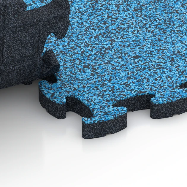 Großaufnahme vom Verbindungssystem von WARCO-Boden 6848 - Fitness Active Floor System im Farbdesign Atlantik. Abmessungen 44,6 x 44,6 × 2,8 cm.
