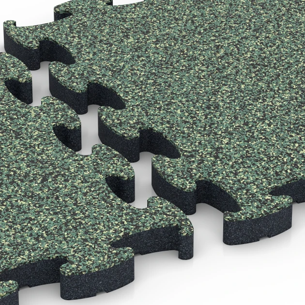 Großaufnahme vom Verbindungssystem von WARCO-Boden 6879 - Fitness Max Floor System im Farbdesign Englischer Rasen. Abmessungen 44,6 x 44,6 × 2,8 cm.