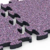Großaufnahme vom Verbindungssystem von WARCO-Boden 6882 - Fitness Max Floor System im Farbdesign Lavanda. Abmessungen 44,6 x 44,6 × 2,8 cm.