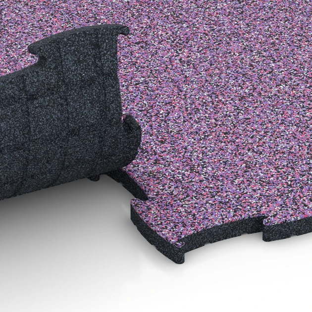 Großaufnahme vom Verbindungssystem von WARCO-Boden 6855 - Fitness Active pavimento im Farbdesign Lavanda. Abmessungen 97,1 x 97,1 x 2,8 cm.