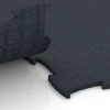 Le gros plan sur le système de connexion des revêtements de sol WARCO 6968 - Fitness Premium sol technique en couleur Anthracite. Les dimensions 99 x 99 x 1,8 cm.