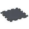 Aufsicht auf die Unterseite, also die Bodenseite von WARCO-Formteil 6315 - Fallschutz-Puzzlematte im Format 50 x 50 x 2 cm | 0,25 m².